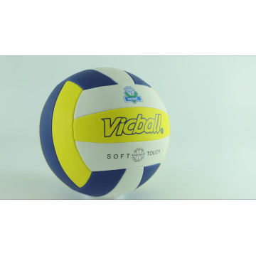 wholesale Pelotas de voleibol de espuma suave de microfibra PU coloridas Tamaño 5 pelota de voleibol inflada de entrenamiento universitario de voleibol de playa personalizado